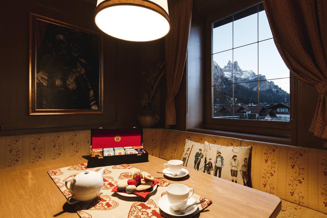 Hotel Savoia Dal 1924 San Martino Di Castrozza Buitenkant foto